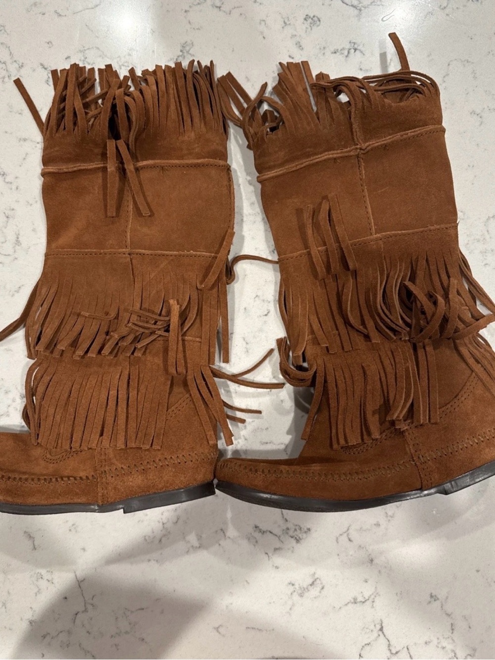 Minnetonka Brown Suede Fringe  Boots